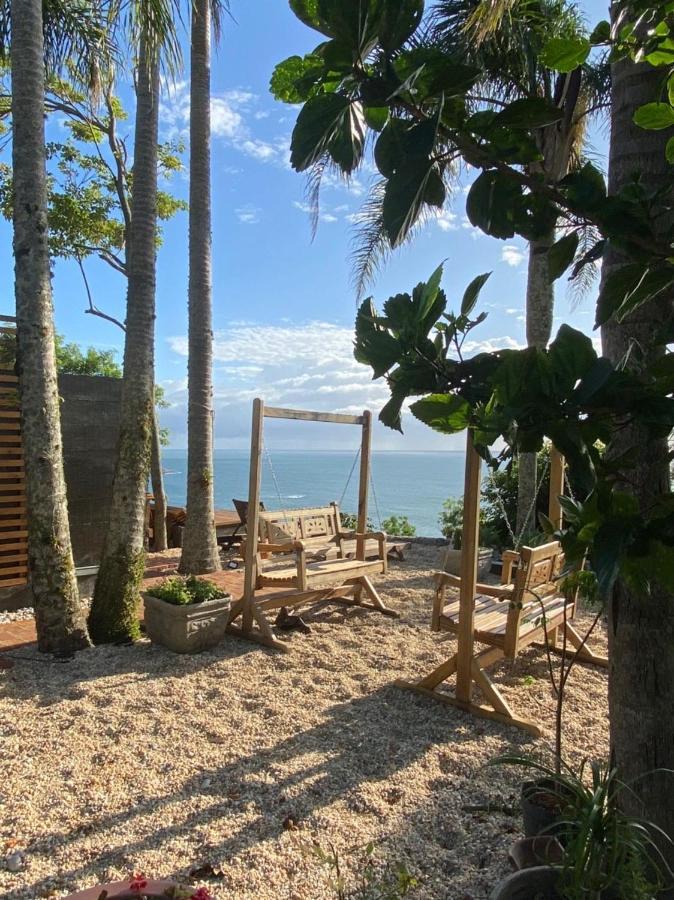 Casa Ponta Dos Coqueiros * Balneario Camboriu